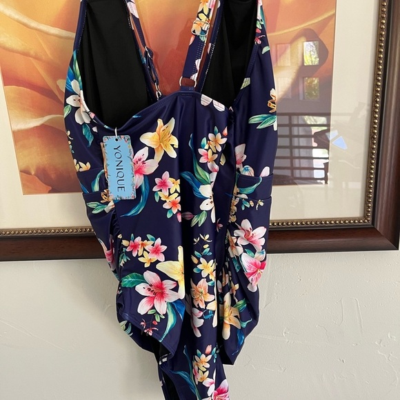 Tummy Control Swimsuit - Picture 5 of 7